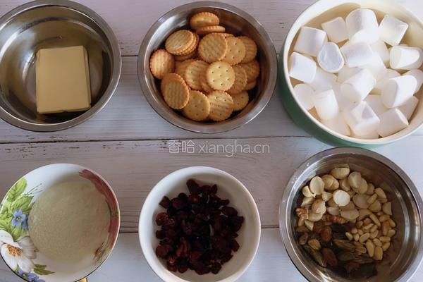 雪花酥的做法图解1