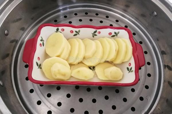 饺子皮土豆饼的做法图解3