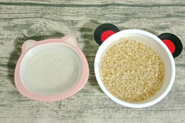 奶香水果燕麦粥 (宝宝辅食）的做法图解1