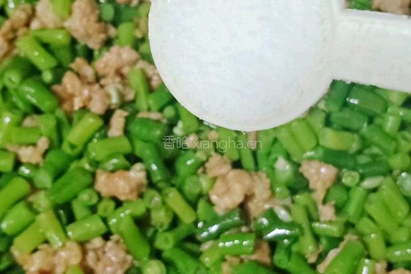 肉沫炒豆角的做法图解9