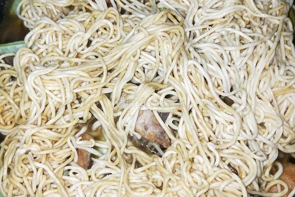 排骨芸豆焖面的做法图解6