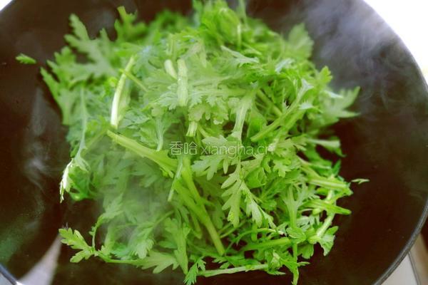 蒜蓉香菇炒茼蒿的做法图解7
