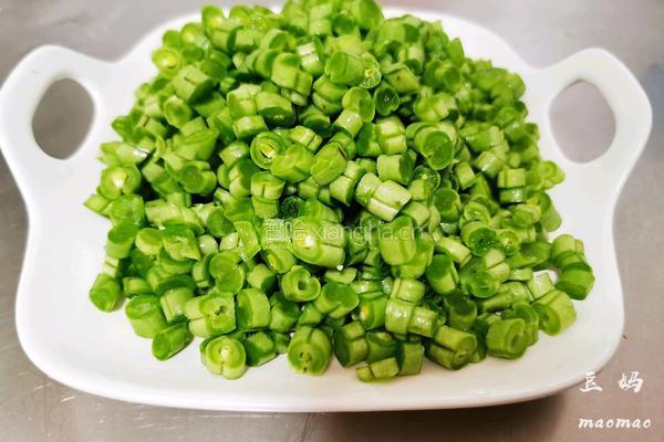 肉丁炒豇豆的做法图解3