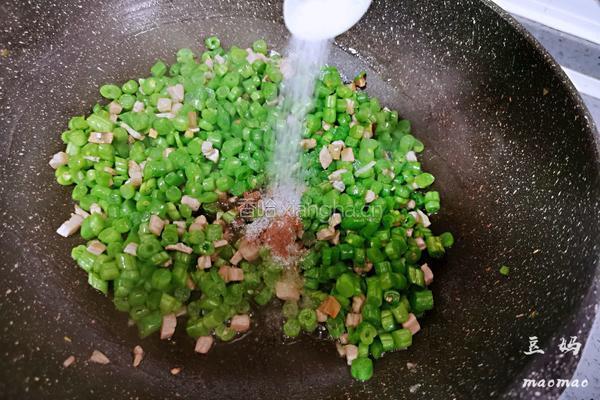 肉丁炒豇豆的做法图解11