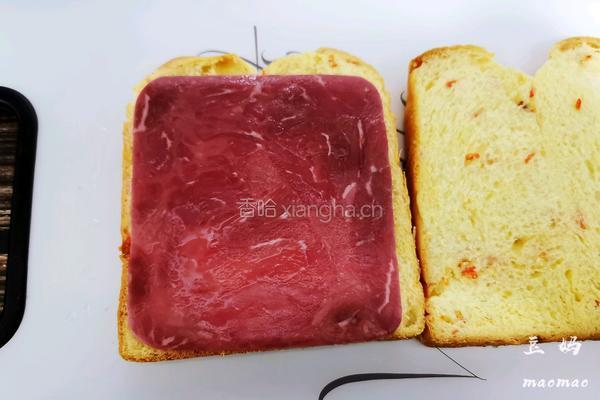 火腿鸡蛋芝士三明治的做法图解4