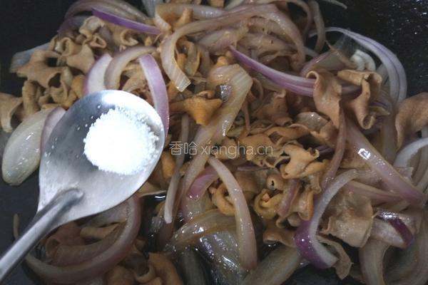 洋葱炒鸡肠的做法图解6