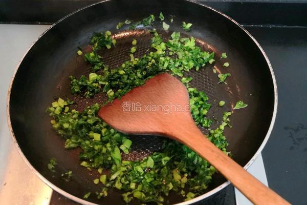 萝卜缨子炒年糕的做法图解12