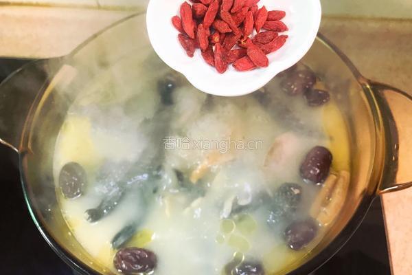 药膳乌鸡汤的做法图解8