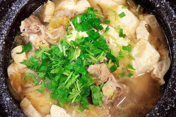酸菜炖大骨的做法图解16