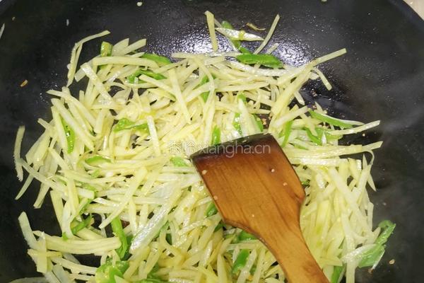 青椒土豆丝的做法图解4