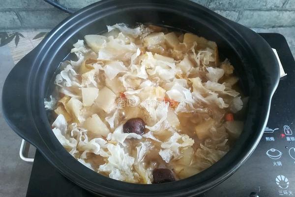 小吊梨汤降噪润喉的做法图解6