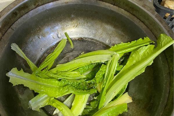 毛豆烧豆腐火腿肠的做法图解3
