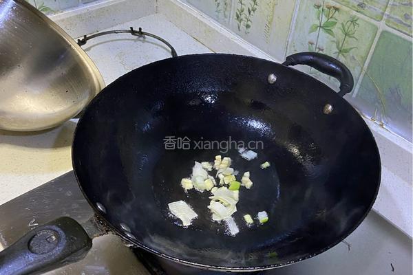 毛豆烧豆腐火腿肠的做法图解4