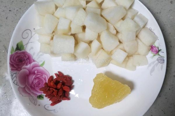  银耳雪梨汤的做法图解4