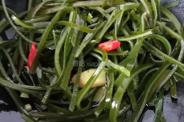 香辣海带丝的做法图解2