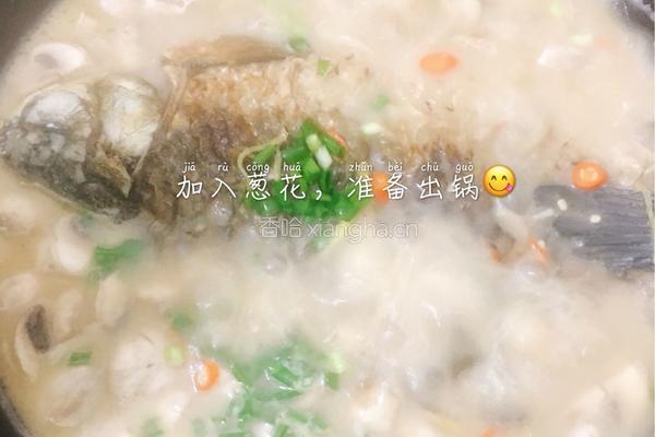 口蘑鲫鱼汤的做法图解8