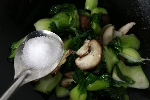 青菜炒香菇的做法图解5