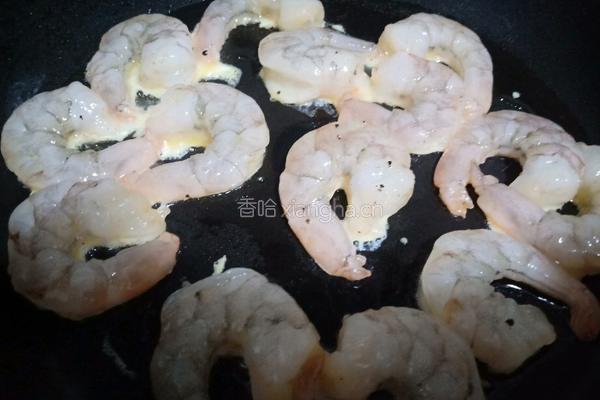 黑胡椒碎煎虾仁的做法图解9