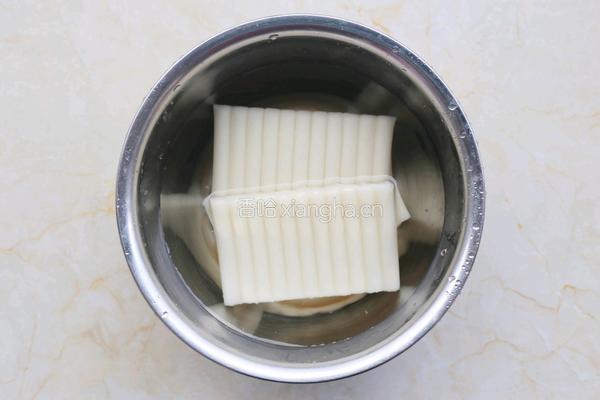 好吃到舔盘的韩式辣酱炒年糕的做法图解7