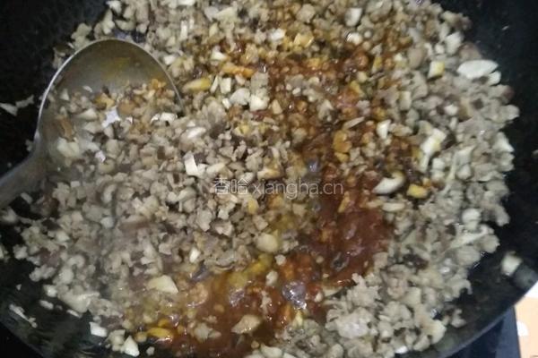 香菇肉酱的做法图解4