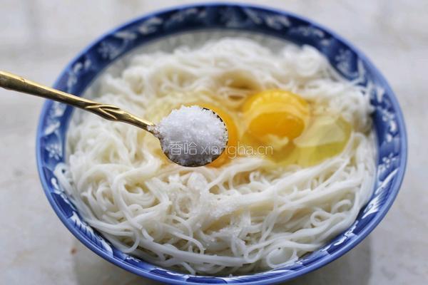 面条鸡蛋饼的做法图解3