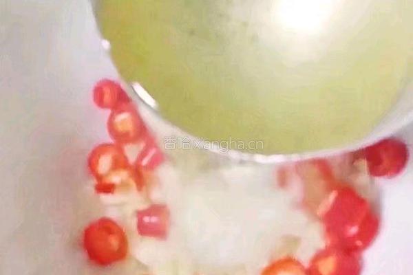 凉拌土豆胡萝卜丝的做法图解3