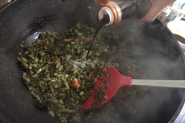 酸菜肉丁的做法图解6
