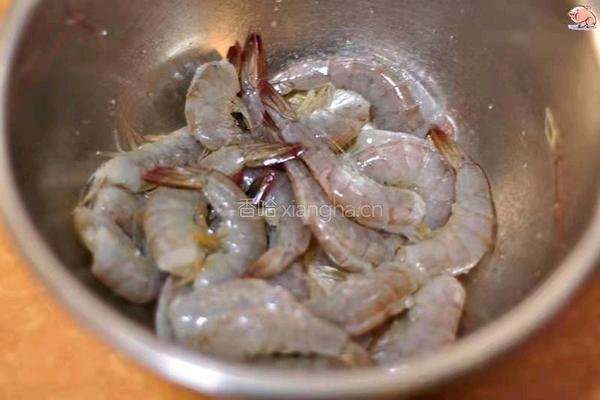 蒜蓉粉丝开背虾 的做法图解1