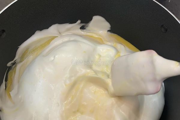 戚风蛋糕的做法图解7