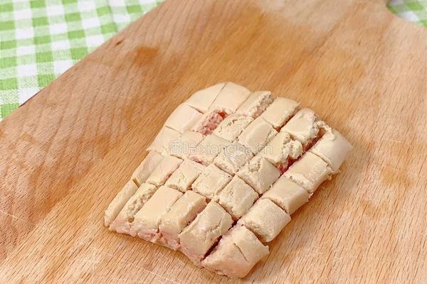 金黄鹅肝炒饭的做法图解3