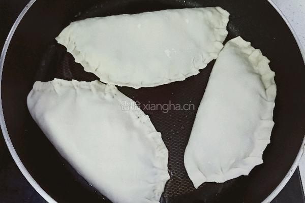 虾米鸡蛋韭菜盒子的做法图解17