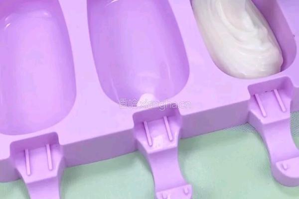 脆皮香醇牛奶雪糕的做法图解4