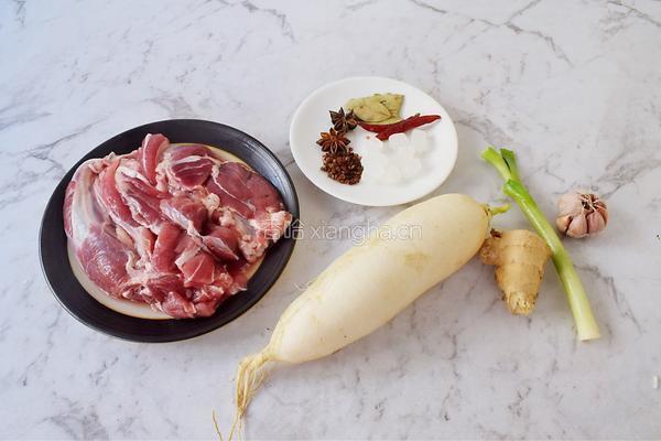 牛肉炖白萝卜的做法图解1