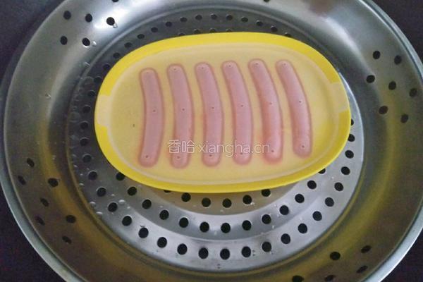 红萝卜虾肉肠的做法图解8