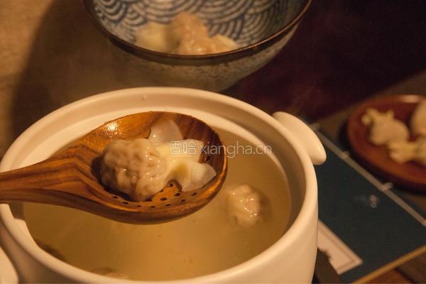 鸡汤馄饨，汤底香醇的做法图解7