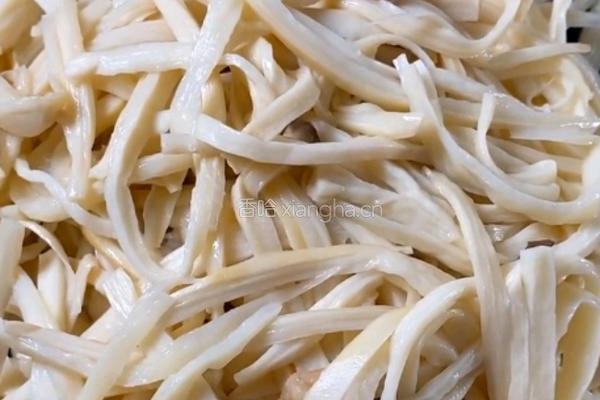 凉拌杏鲍菇的做法图解2