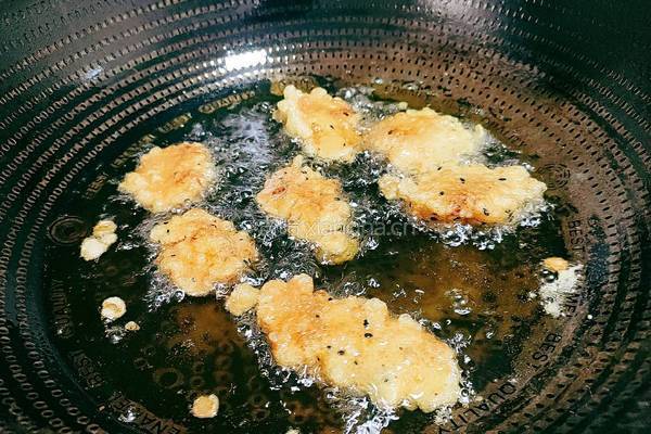 炸小酥肉的做法图解9
