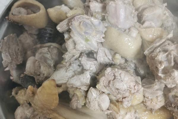 淮山炖鸡汤的做法图解5
