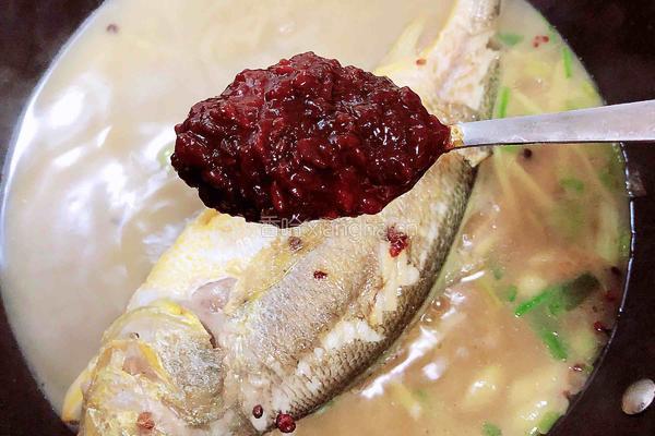 家常酱烧黄花鱼的做法图解12