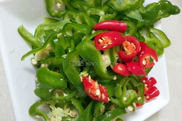 辣椒炒肉丝的做法图解3