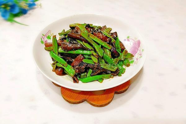 茄子豆角的做法图解1