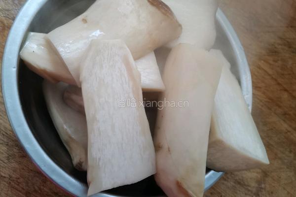 油炸杏鲍菇的做法图解1