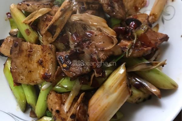 蒜苗回锅肉的做法图解4