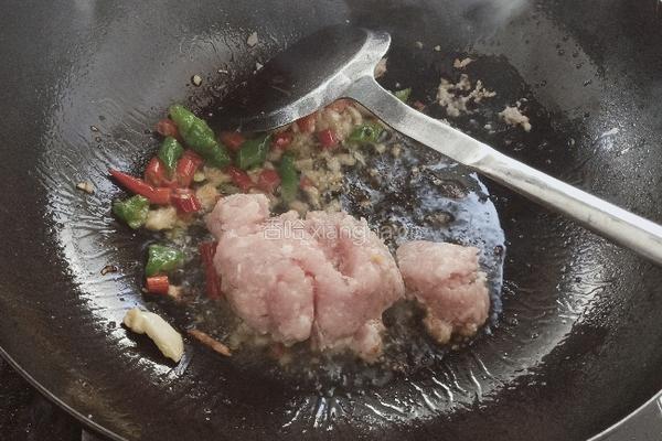 卜豆角炒肉末的做法图解6
