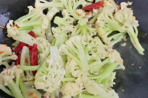 家常炒花菜的做法图解6