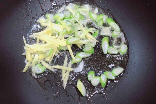 茄汁油焖大虾的做法图解5