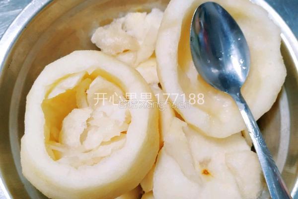 川贝母蒸梨的做法图解2