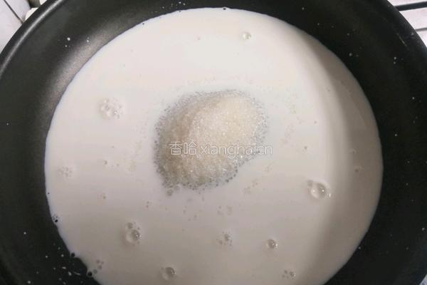 自制炼乳的做法图解1