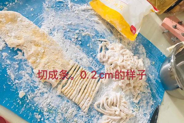 蔓越莓萨其马的做法图解3