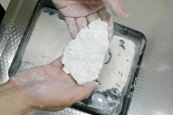 糖醋虾片的做法图解5